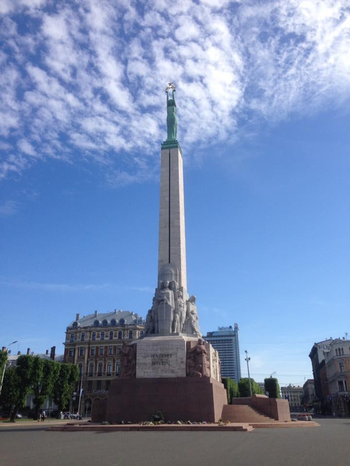 Vrijheidsbeeld in Riga. 