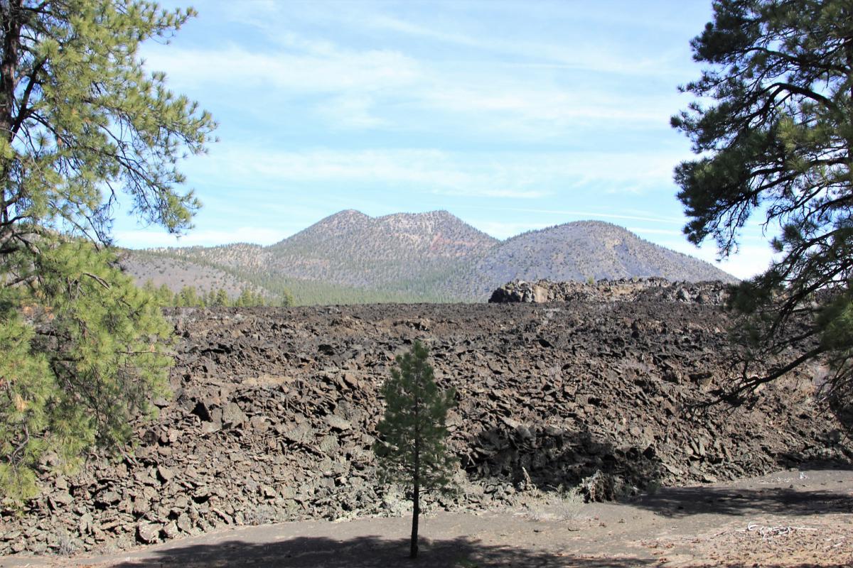 Vulkanisch landschap.