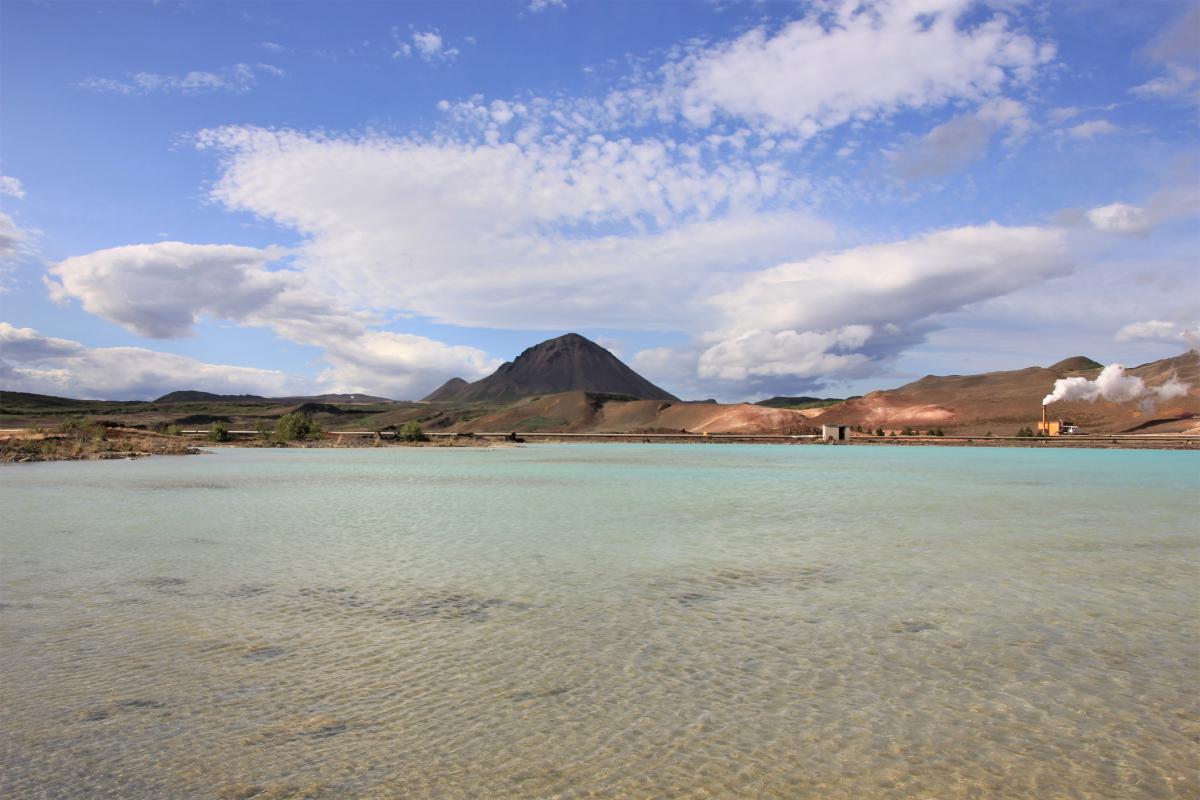 Zicht op het Myvatn-meer.