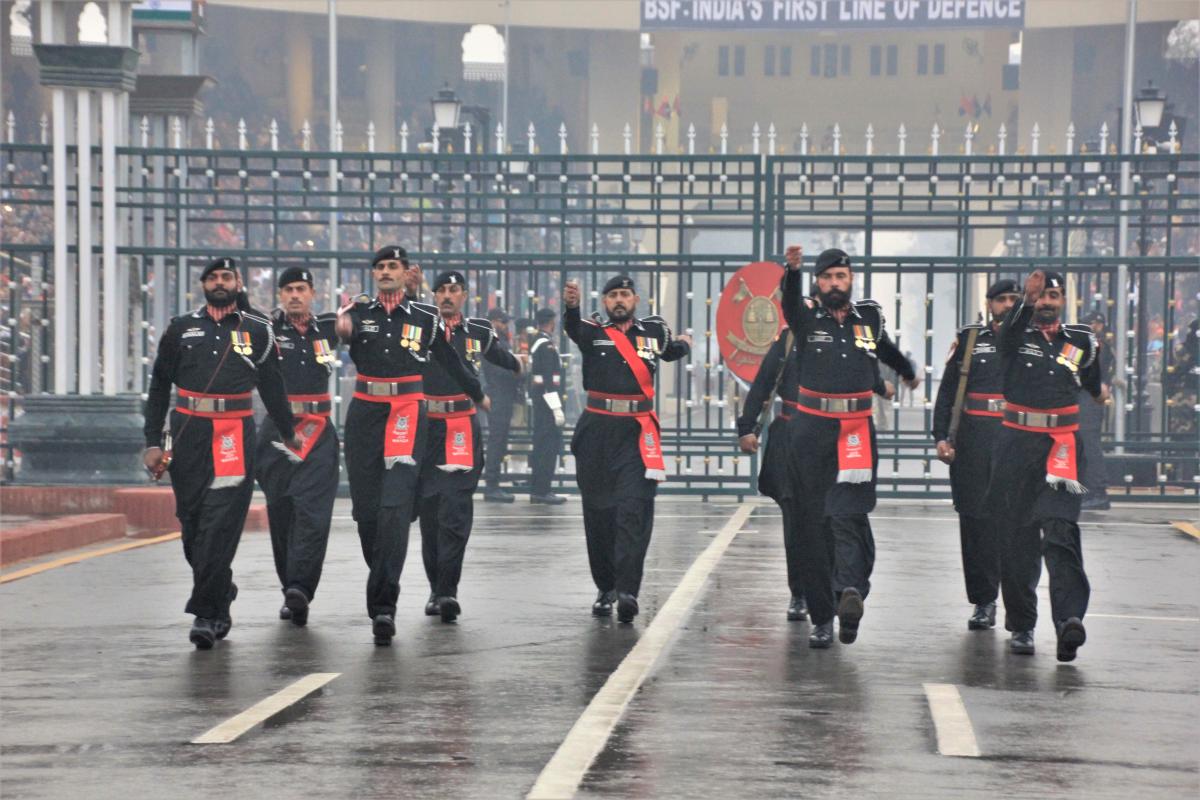 Pakistan Rangers (militairen) aan de grens.