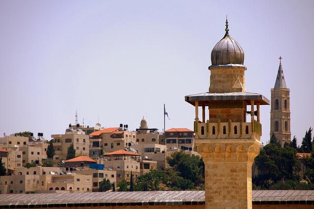 Torens van de verschillende godsdiensten die in Jerusalem samenkomen.